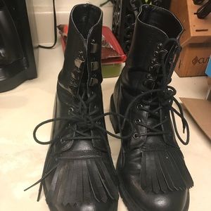 Tassel toe combat boots Torrid